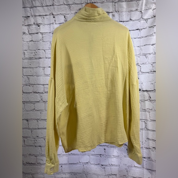 Yellow Button-Up Textured Shirt-Amazon brand - Picture 7 of 9